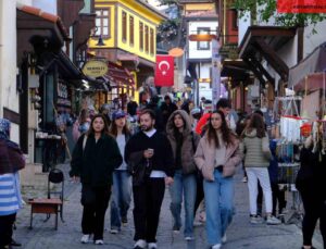 Yerli turistler Odunpazarı’nda yoğunluk oluşturdu