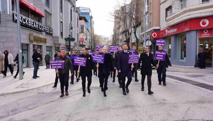 Bilecikli erkekler ‘Kadına Karşı Şiddete Hayır’ demek için yürüdü