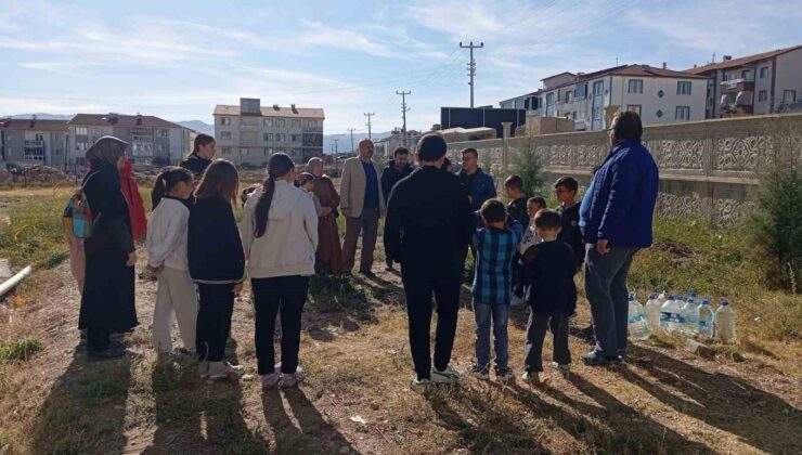 Gediz’de “Bir İyilik, Bir Fidan” etkinliği ile fidanlar toprakla buluştu