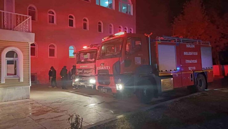 Kur’an kursunda çıkan yangında 2 öğrenci dumandan etkilendi