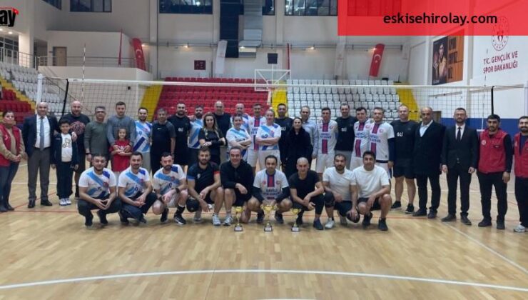 Tavşanlı’da Voleybol Turnuvası