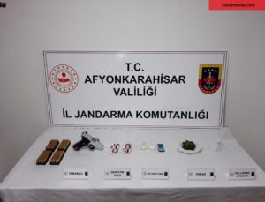 Afyonkarahisar’da uyuşturucu satıcısı yakalandı