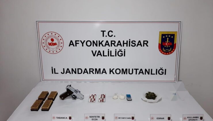 Afyonkarahisar’da uyuşturucu satıcısı yakalandı