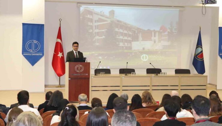 Anadolu Üniversitesi Eğitim Fakültesi Türkiye Yüzyılı Maarif Modeli Çalıştayına ev sahipliği yaptı