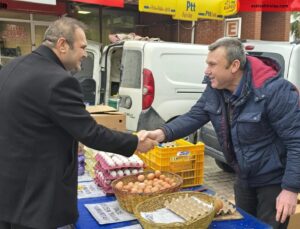 Başkan Dilsiz, pazardaki esnafla buluştu