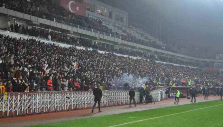 Taraftarıyla rekor kıran Eskişehirspor, liderlik koltuğuna oturdu