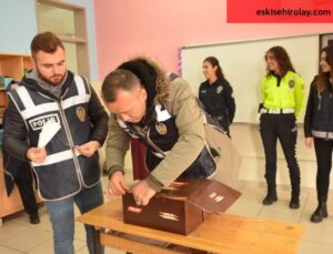 Tavşanlı İlçe Emniyet Müdürlüğü’nden özel öğrencilere duygusal ziyaret