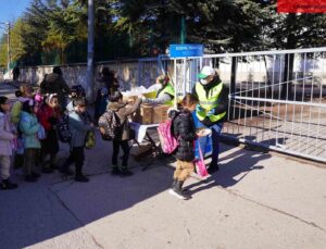 Tepebaşı’ndan ilkokul öğrencilerine beslenme desteği devam ediyor