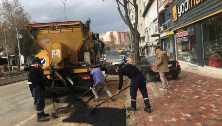 Yüzlerce noktada asfalt yama çalışması yapıldı